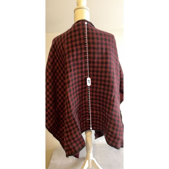 Women’s Fleece Red Reversible Pocho Shrug OS - Picture 5 of 8